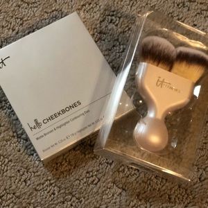 Makeup- IT Hello Cheekbones and Brush